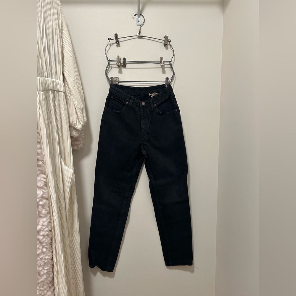 size 8 vintage calvin klein black jeans!